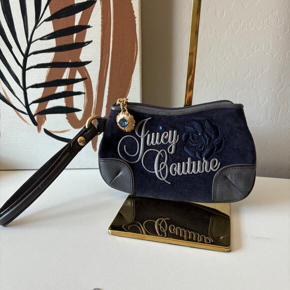 Juicy Couture Y2K Wristlet Wallet Velour Bag Charm Navy Blue - Picture 1 of 6